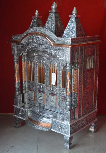 Four Door Alluminium Copper Oxodise Pillar Temple